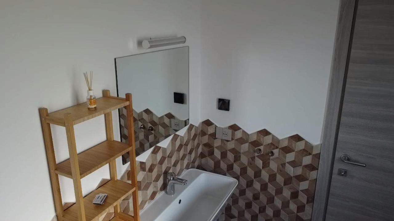 Secchia Sala Dell Estate Guest House מראה חיצוני תמונה